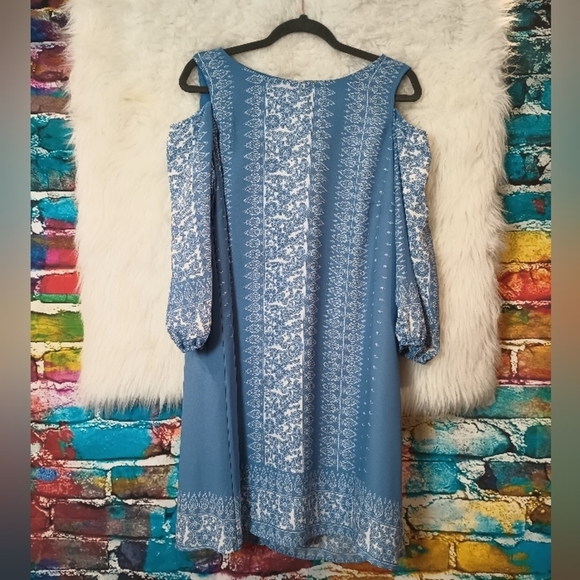 Luxology Blue and White Cold Shoulder Long Sleeve Lined Dress Size 8 - Picture 3 of 14